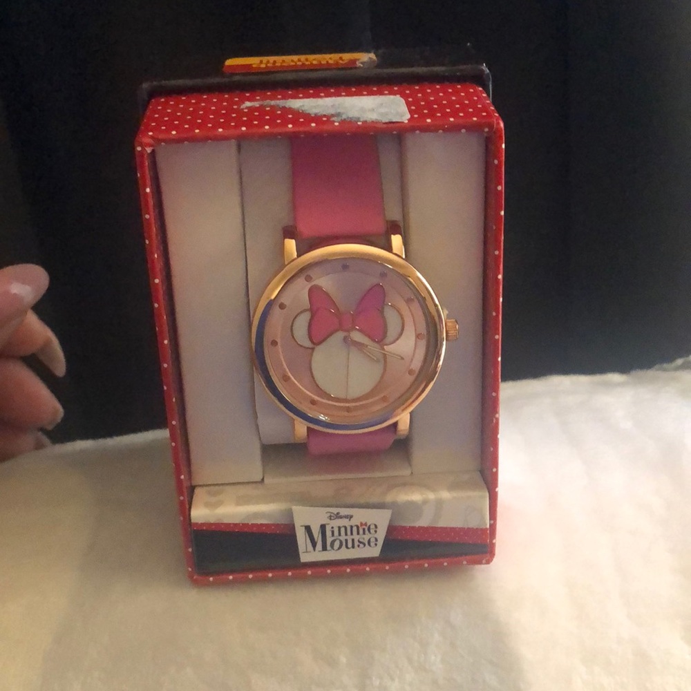 COPY - Minnie Mouse watch